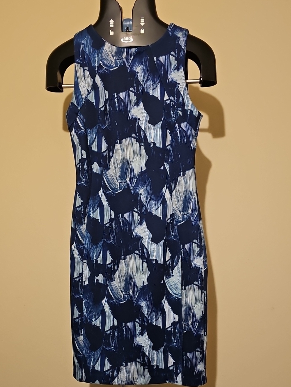 H&M Navy and White Abstract Print Sleeveless Sheath Dress Small